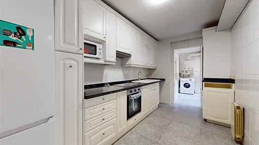 Rooms in Reus - photo 8