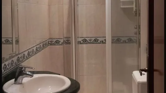 Rooms in Madrid Moncloa-Aravaca - photo 5