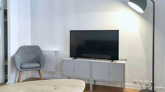 Apartments in Paris 17ème arrondissement - photo 4