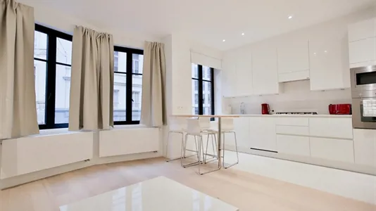 Apartments in Stad Brussel - photo 2