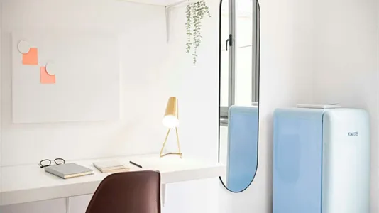 Rooms in Madrid Centro - photo 9