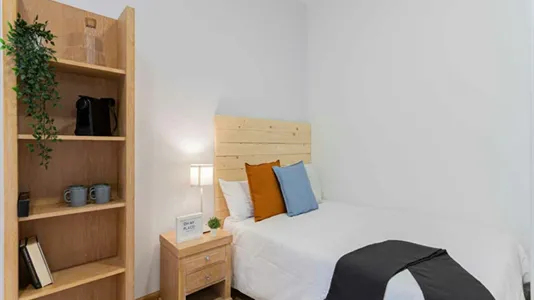 Rooms in Madrid Centro - photo 5