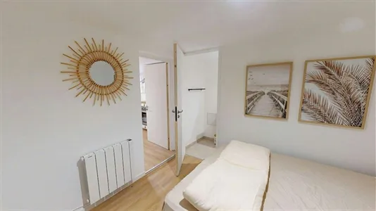 Rooms in Saint-Julien-en-Genevois - photo 8