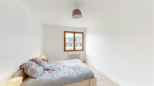 Rooms in Chambéry - photo 2