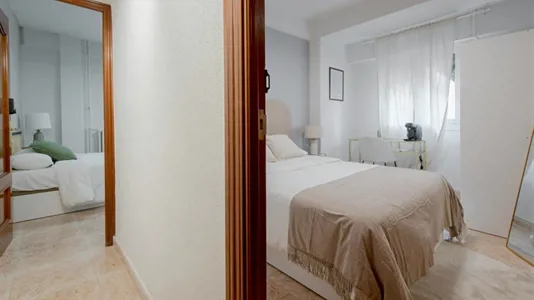 Rooms in Madrid Chamartín - photo 2