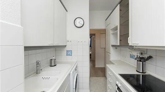 Rooms in Berlin Mitte - photo 9