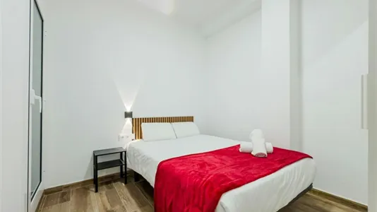 Apartments in Barcelona Ciutat Vella - photo 9