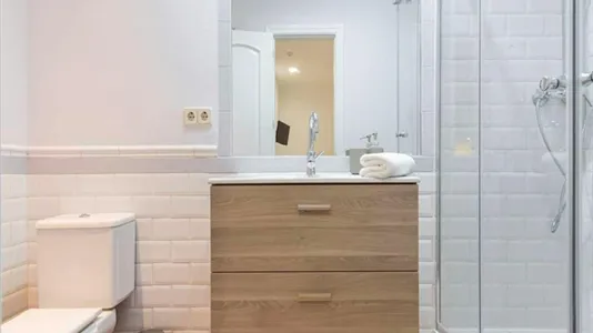 Rooms in Madrid Centro - photo 10