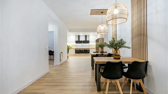 Rooms in Barcelona Eixample - photo 10