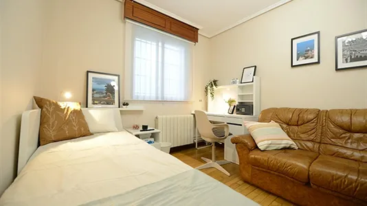 Rooms in Bilbao - photo 8