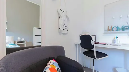 Rooms in Milano Zona 8 - Fiera, Gallaratese, Quarto Oggiaro - photo 5