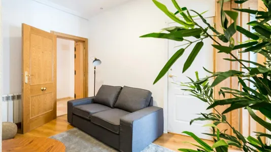 Rooms in Madrid Centro - photo 8