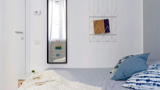 Rooms in Milano Zona 5 - Vigentino, Chiaravalle, Gratosoglio - photo 2