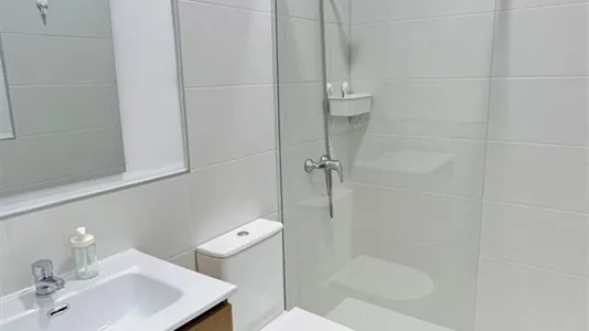 Rooms in Madrid Centro - photo 6