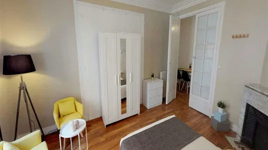 Rooms in Paris 15ème arrondissement - photo 4