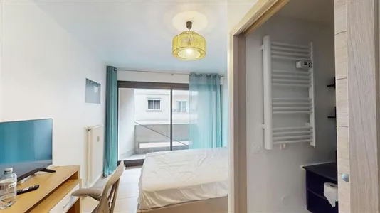 Rooms in Saint-Julien-en-Genevois - photo 6