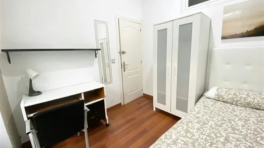 Rooms in Madrid Chamberí - photo 4