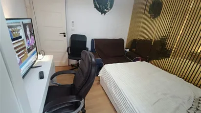 Room for rent in Amadora, Lisbon (region)