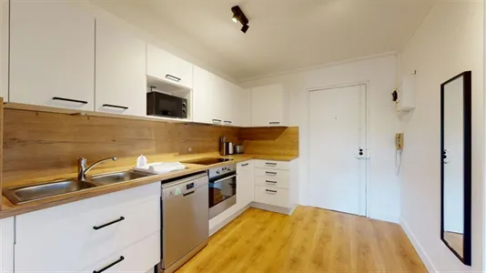 Rooms in Aix-en-Provence - photo 9