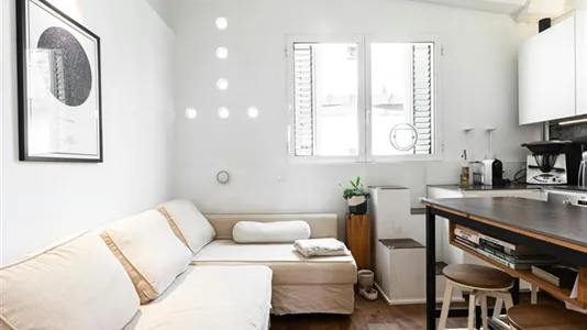 Apartments in Barcelona Ciutat Vella - photo 4