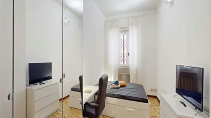 Room for rent in Milano Zona 1 - Centro storico, Milan