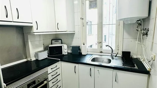 Rooms in Madrid Moncloa-Aravaca - photo 9