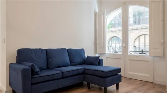 Rooms in Barcelona Ciutat Vella - photo 4