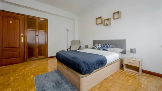 Rooms in Madrid Chamartín - photo 2