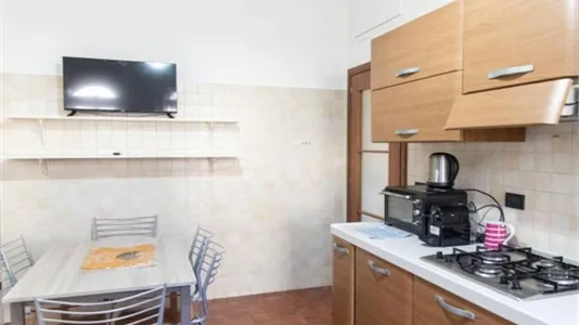 Apartments in Roma Municipio VII – Appio-Latino/Tuscolano/Cinecittà - photo 2