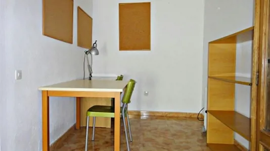 Rooms in Barcelona Gràcia - photo 2
