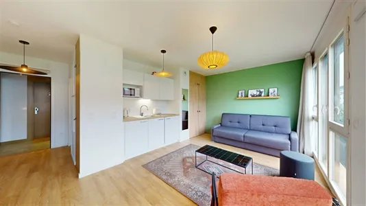 Apartments in L'Haÿ-les-Roses - photo 2
