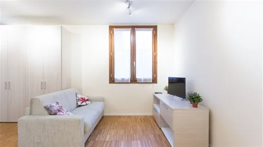 Apartments in Milano Zona 6 - Barona, Lorenteggio - photo 4