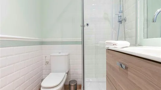 Rooms in Madrid Centro - photo 6