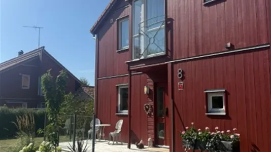 Houses in Österåker - photo 2