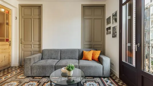 Rooms in Barcelona Eixample - photo 9