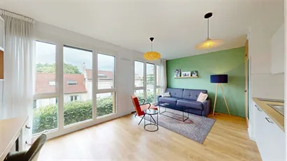 Apartment for rent in L'Haÿ-les-Roses, Île-de-France