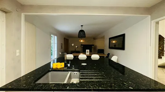 Houses in Torcy - photo 6