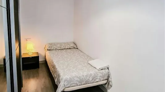 Rooms in el Camí de Vera - photo 7