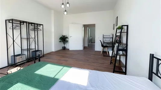 Rooms in Magdeburg - photo 3