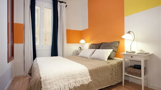 Apartments in Barcelona Ciutat Vella - photo 9