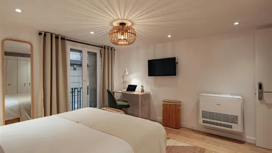 Apartments in Barcelona Gràcia - photo 2