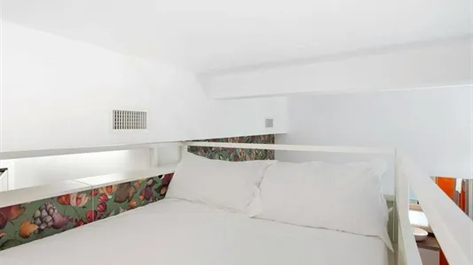 Apartments in Milano Zona 8 - Fiera, Gallaratese, Quarto Oggiaro - photo 3