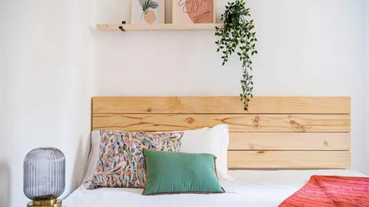 Rooms in Madrid Chamberí - photo 4