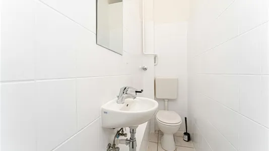 Rooms in Berlin Friedrichshain-Kreuzberg - photo 10