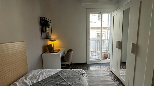Rooms in Barcelona Ciutat Vella - photo 6
