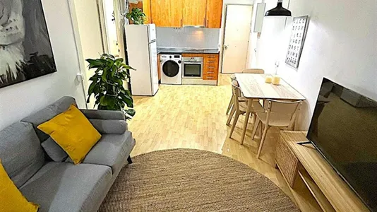 Apartments in Barcelona Ciutat Vella - photo 4