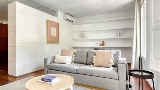 Apartments in Barcelona Eixample - photo 3