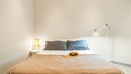 Rooms in Barcelona Eixample - photo 2