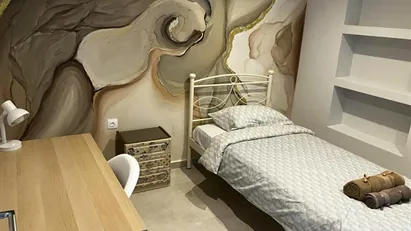 Room for rent in Neapoli-Sykies, Central Macedonia