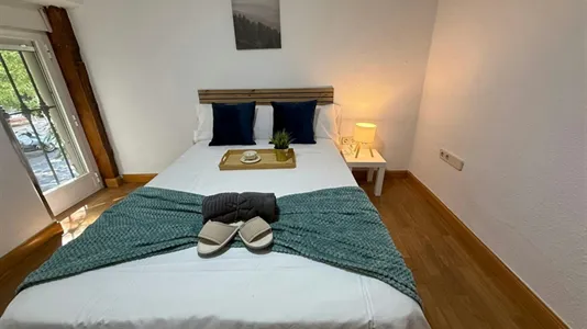 Rooms in Madrid Chamberí - photo 3